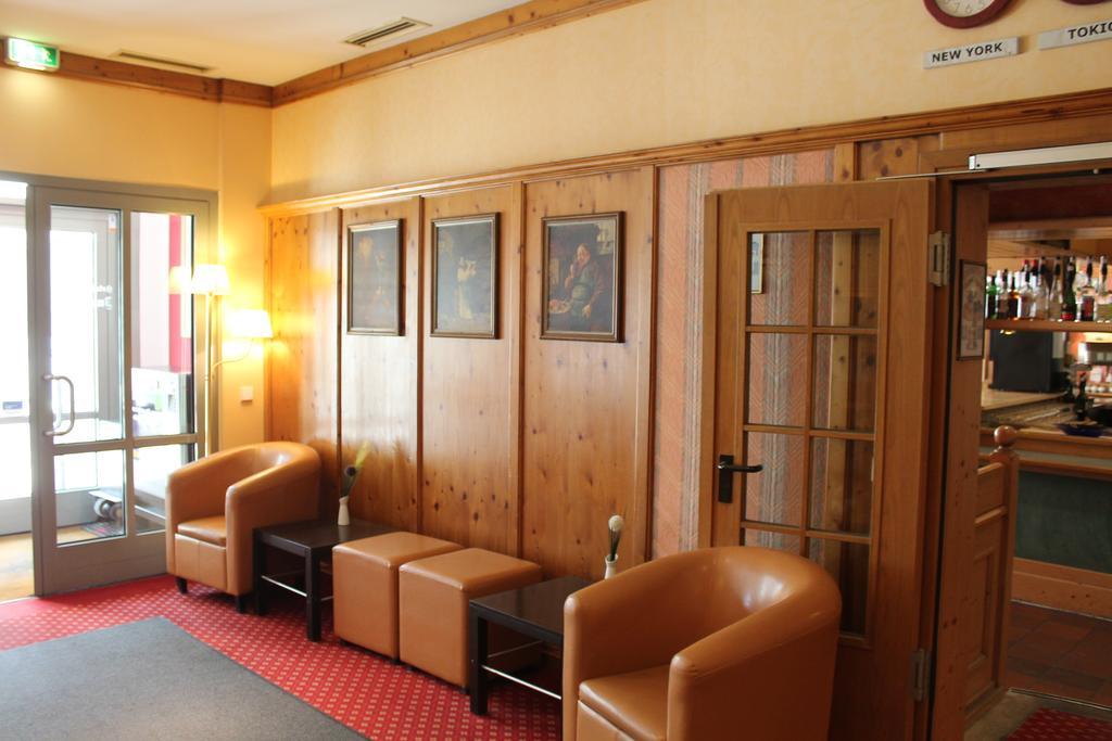 Hotel Gasthof Zur Post München Exteriör bild