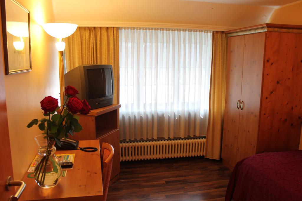 Hotel Gasthof Zur Post München Exteriör bild