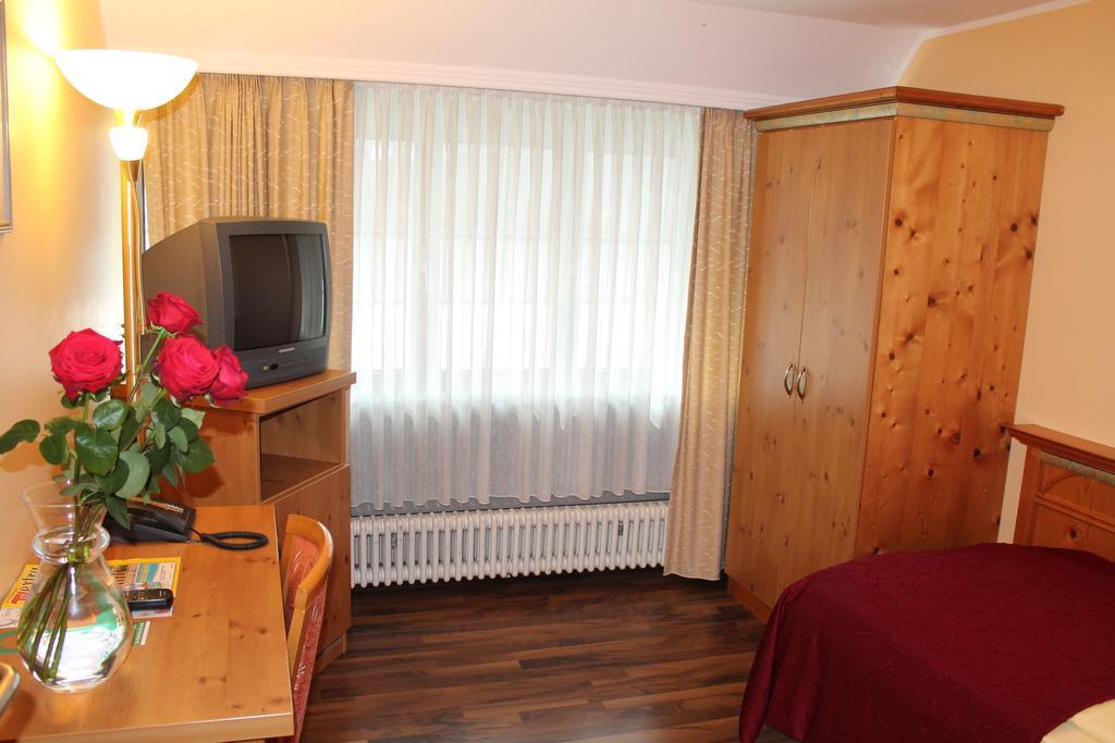Hotel Gasthof Zur Post München Exteriör bild